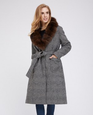 Cashmere Long Coat with Fox Fur Collar