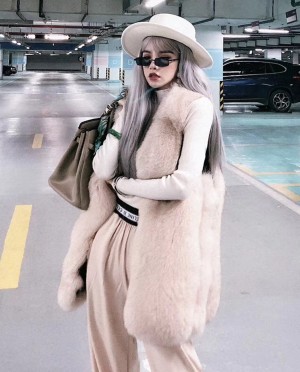 Light Pink Fox Fur Gilet