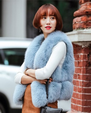 Womens Real Fox Fur Gilet Light Blue