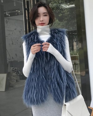 Knitted Raccoon Fur Gilet