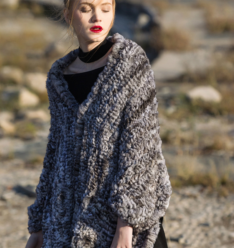 Chinchilla Fur Knitted Cape 045 Details 1