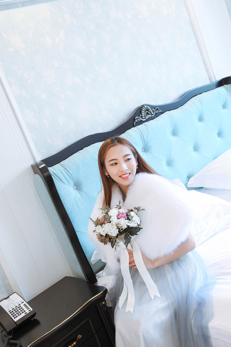 Fox Fur Capelet 882 White Details 8