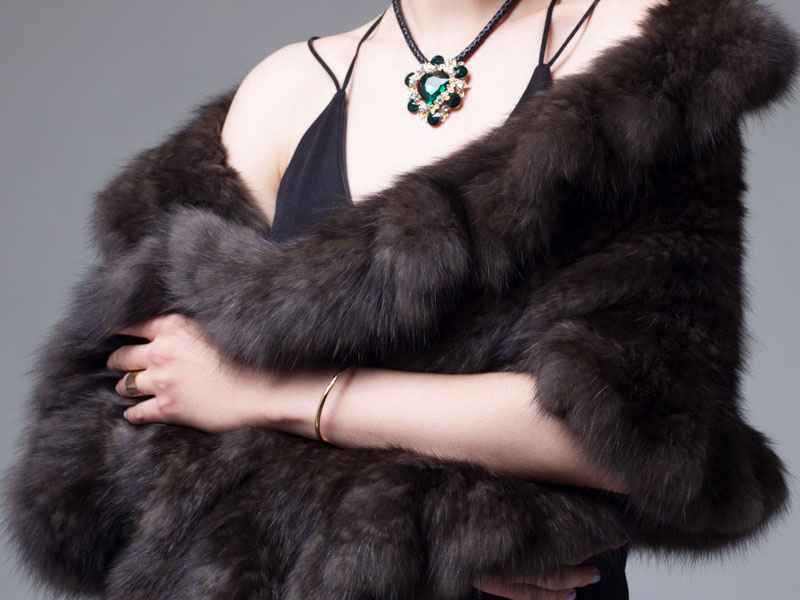 Knitted Sable Fur Cape 037 Details 1