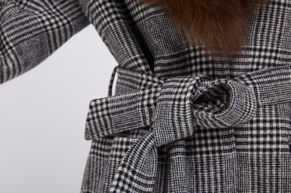Cashmere Long Coat with Fox Fur Collar 235 Details 3