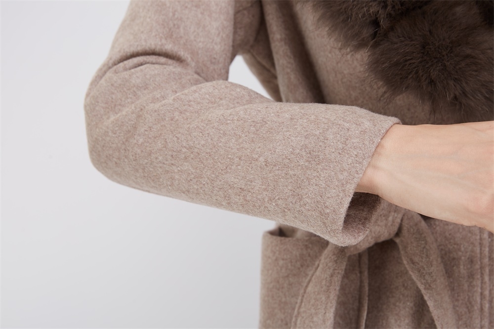 Cashmere Coat with Fox Fur Trimmed Collar 239 Details 4