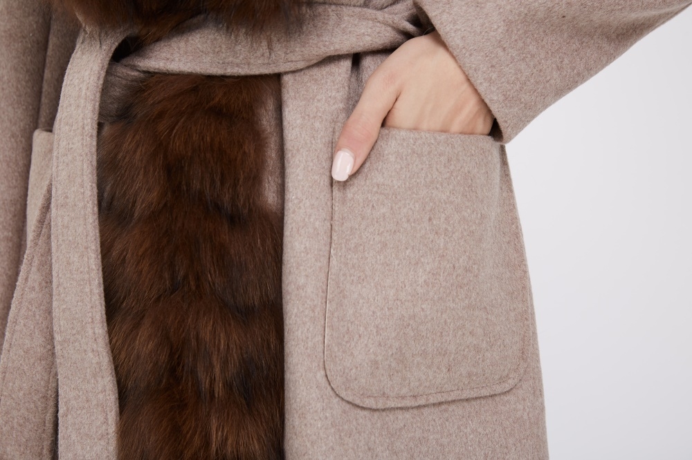 Cashmere Coat with Fox Fur Trim 240 Details 3