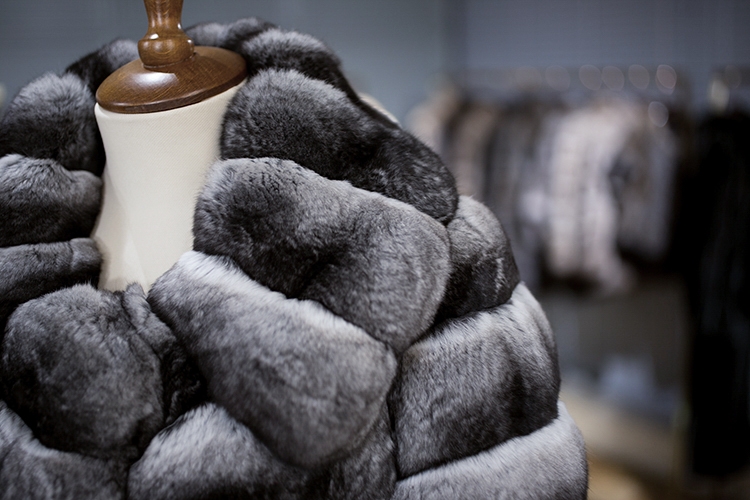 Chinchilla Fur Coat 164 Details 3
