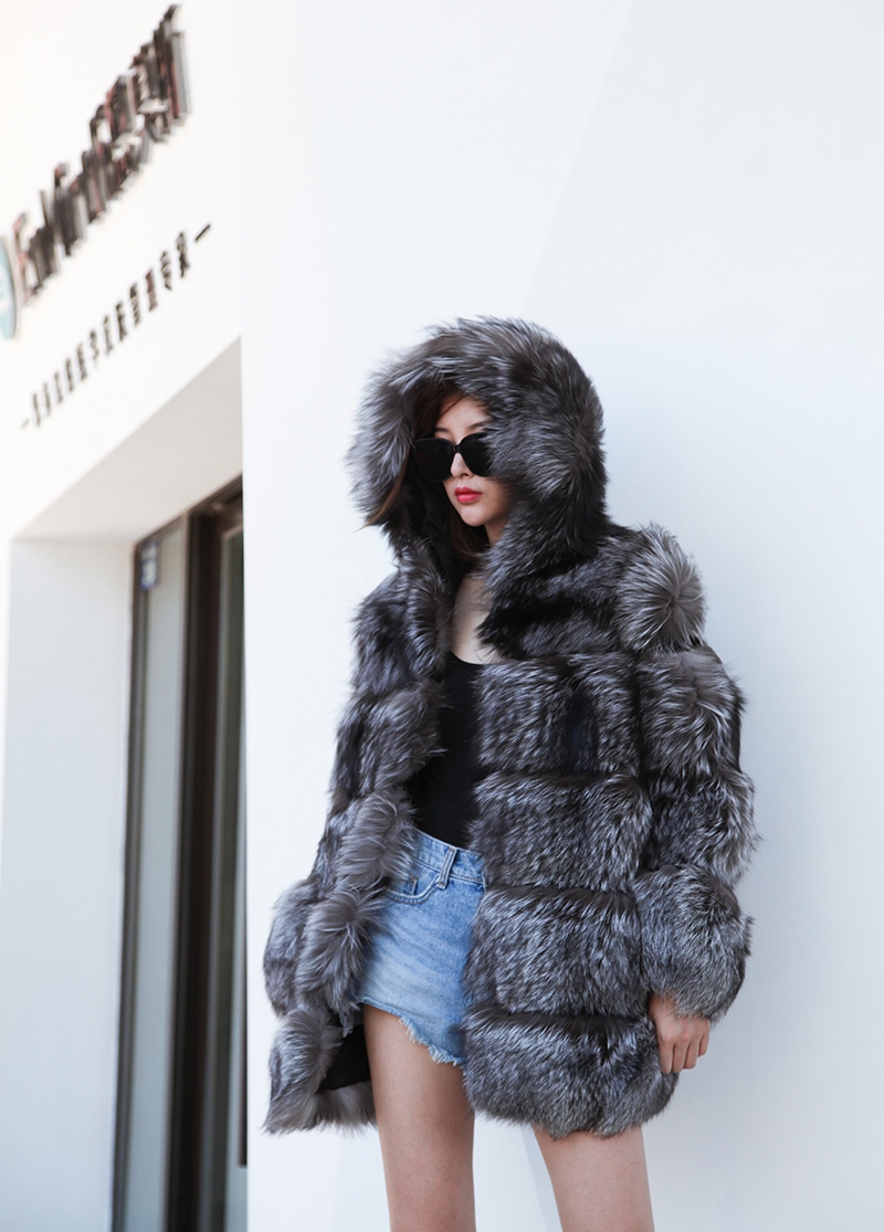 Silver Fox Fur Coat 254 Details 2