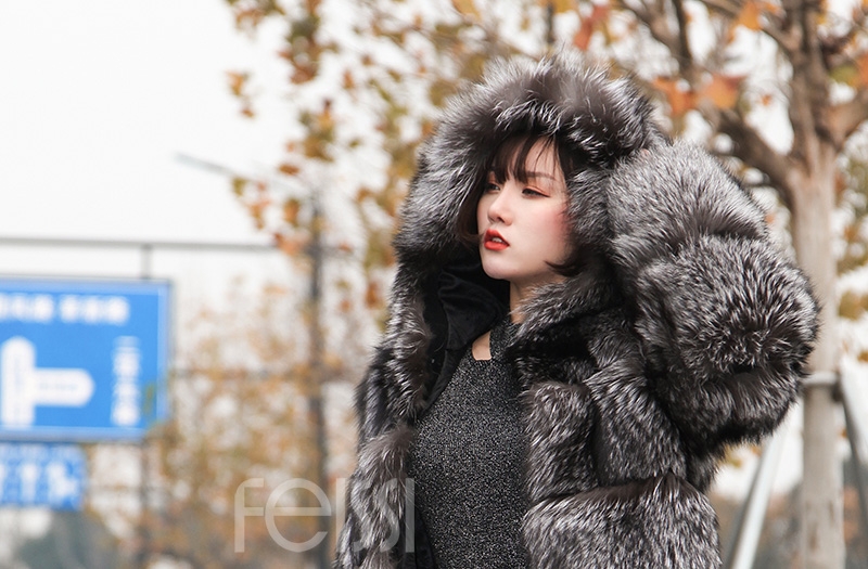 Silver Fox Fur Coat 254 Details 13