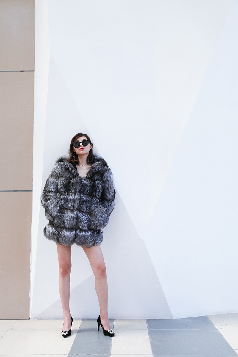Silver Fox Fur Coat 254 Details 3