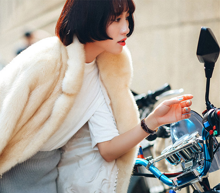 3/4 Length Mink Fur Coat Details 669-1