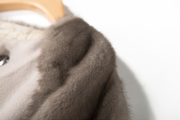 Woolen Coat with Mink Fur Trim 711 Details 3