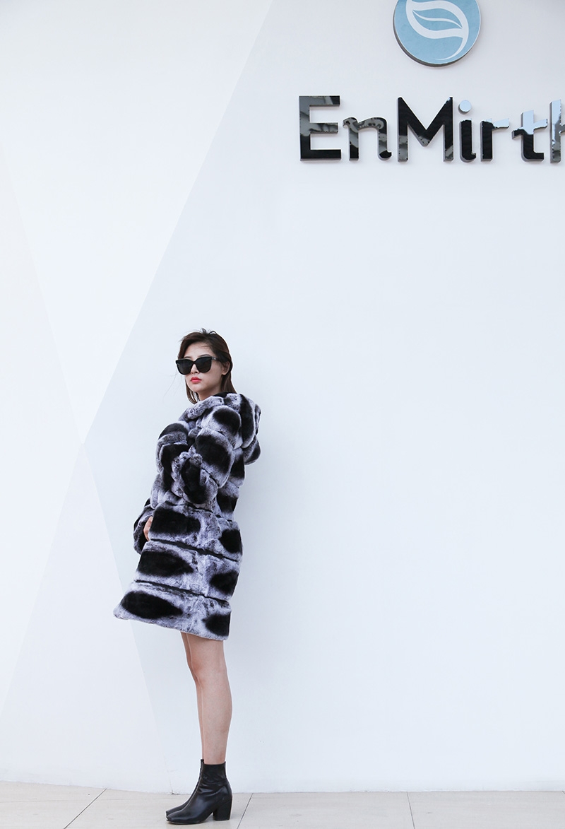 Hooded Rex Rabbit Fur Coat with Chinchilla Look 255 Details 1