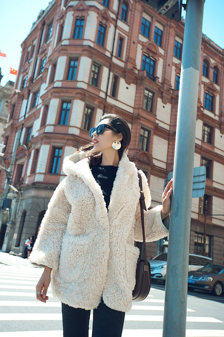 Hooded Merino Shearling Sheep Fur Coat 107 Details 12