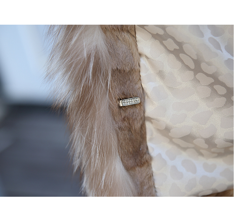 Chocolate Fox Fur Jacket 003 Details 6