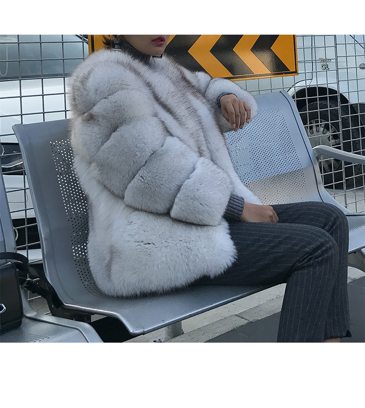 Blue Fox Fur Coat 006 Details 17