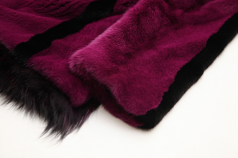 Mink Fur Coat With Silver Fox Fur Trim 747b-19