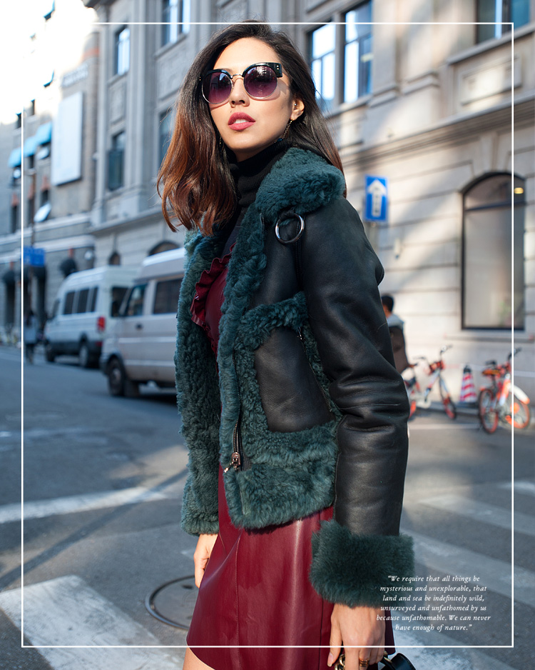 Merino Shearling Sheepskin Reversible Cropped Jacket 087b Details 4