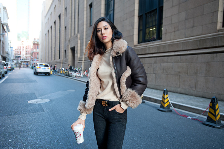 Merino Shearling Sheepskin Reversible Cropped Jacket 087c Details 1