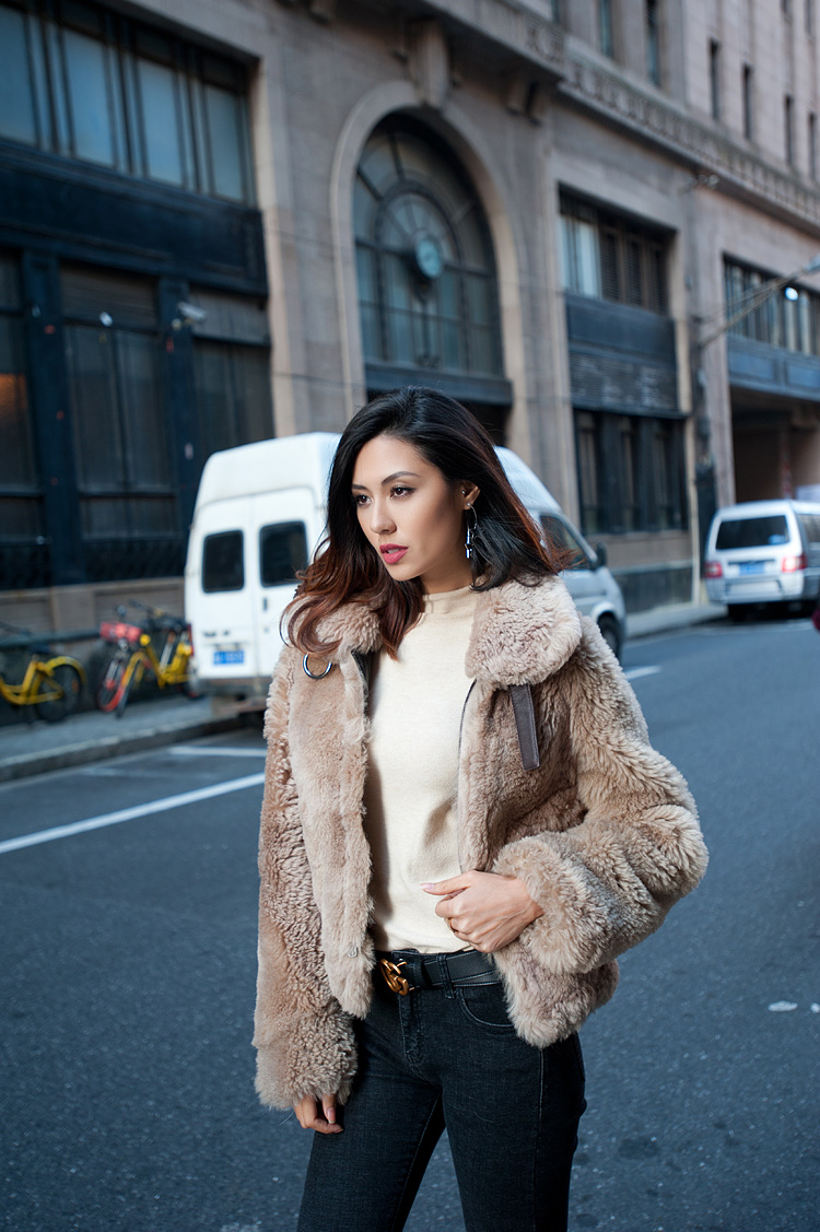 Merino Shearling Sheepskin Reversible Cropped Jacket 087c Details 6