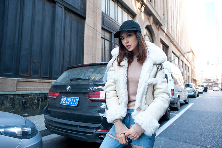 Merino Shearling Sheepskin Reversible Cropped Jacket 087m Details 6