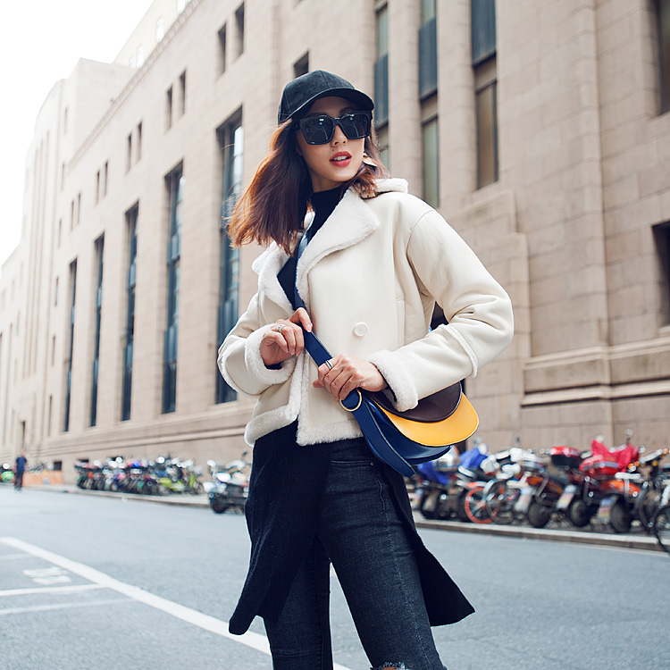 Merino Shearling Sheepskin Cropped Jacket 089 Details 2