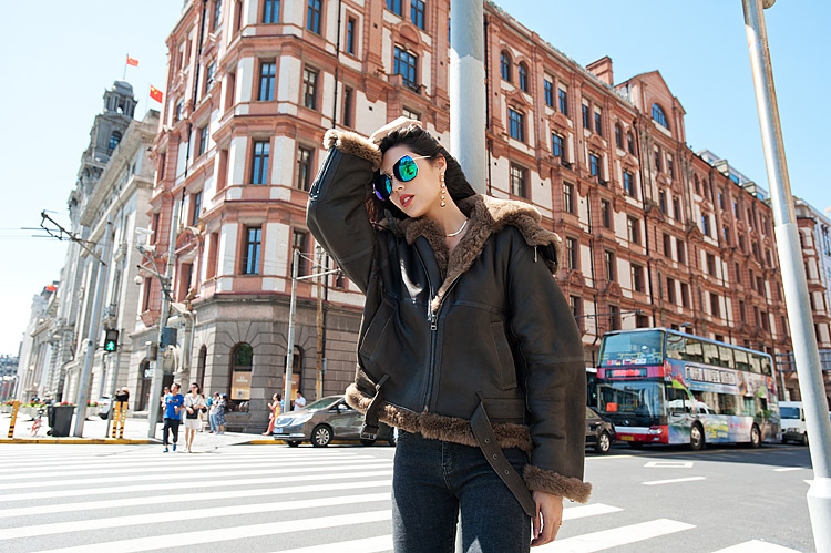Merino Shearling Sheepskin Bomber Biker Jacket with Hood 090 Details 8