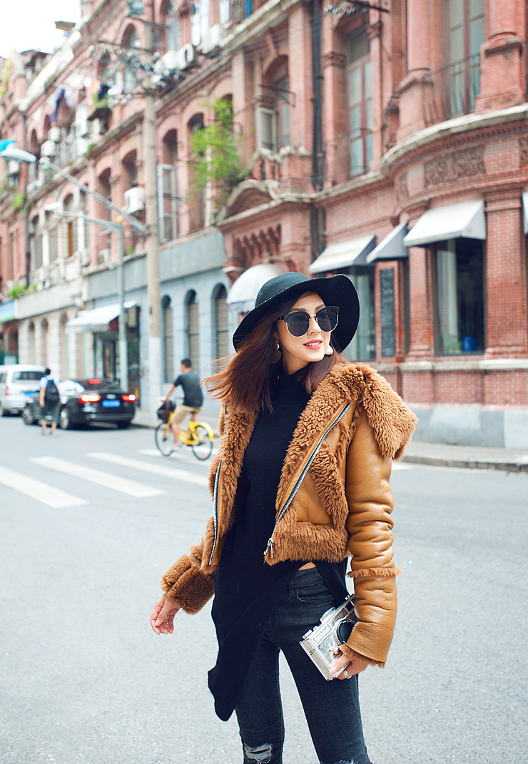 Merino Shearling Sheepskin Cropped Jacket 093 Details 7