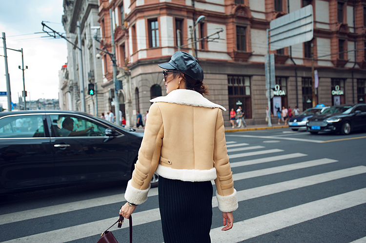 Merino Shearling Sheepskin Cropped Biker Jacket 094 Details 3