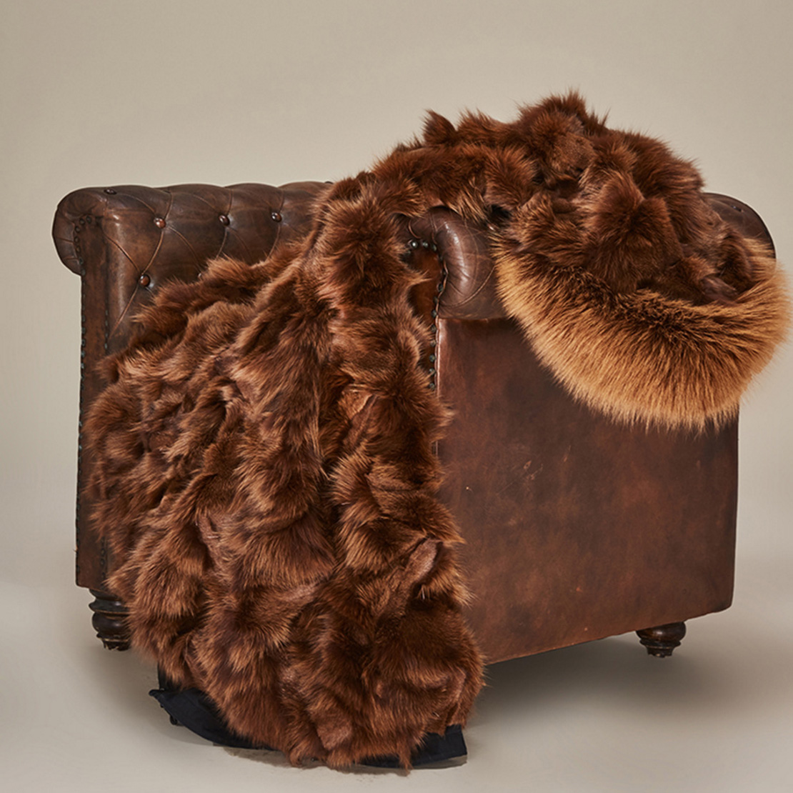 Raccoon Fur Trimmed Hooded Parka with Detachable Fox Fur Liner 113 Details 8