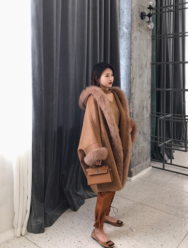 Hooded Cashmere Poncho Coat with Fox Fur Trim 0055-2
