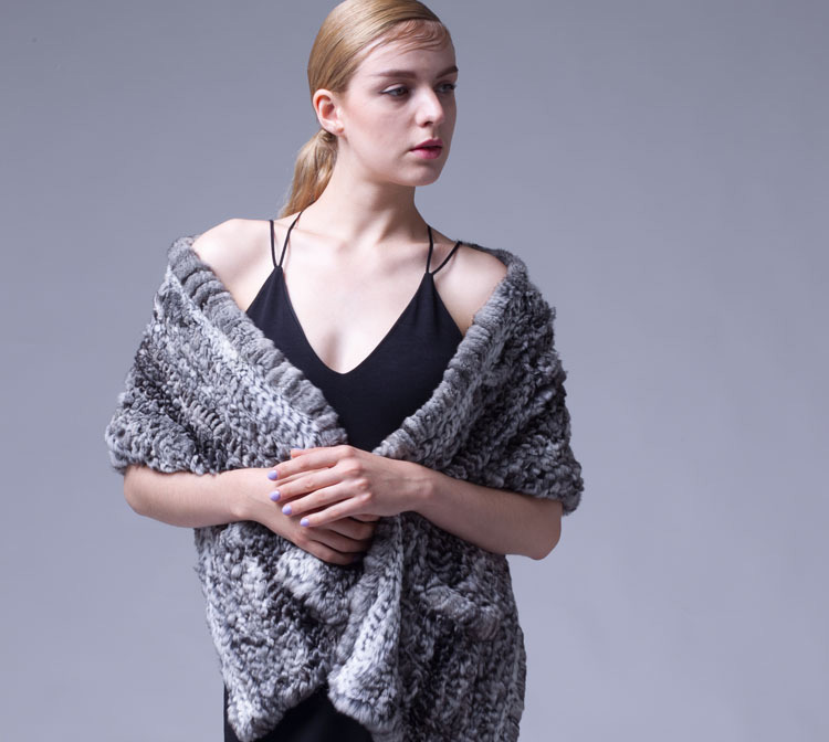 Knitted Chinchilla Fur Shawl Cape 034 Details 1