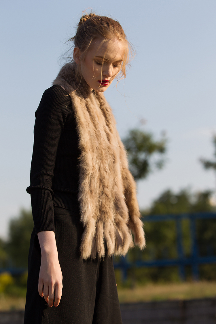 Knitted Sable Fur Scarf Shawl 033 Details 8