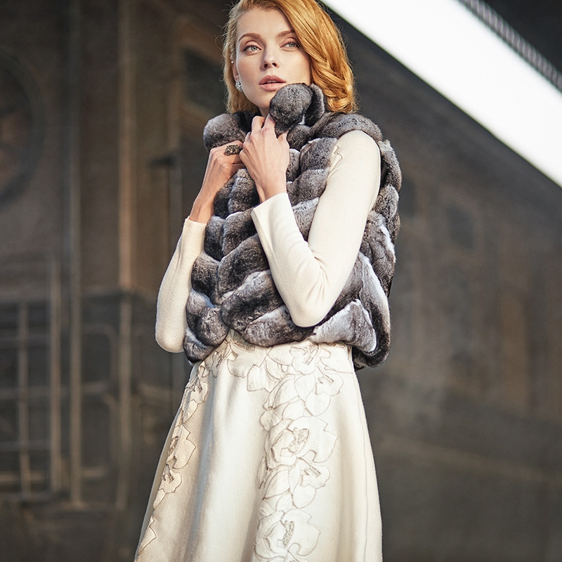 Cropped Chinchilla Fur Vest 171 Details 2