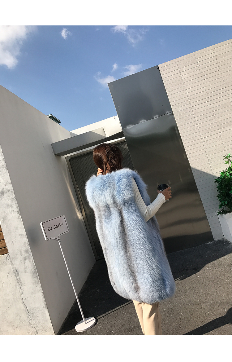 Shadow Blue Frost Fox Fur Vest 009 Details 15