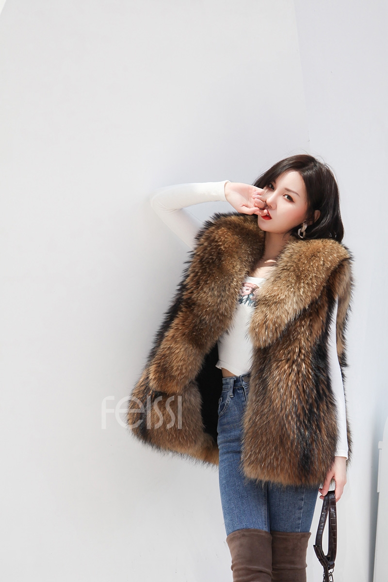 Raccoon Fur Vest 398-6